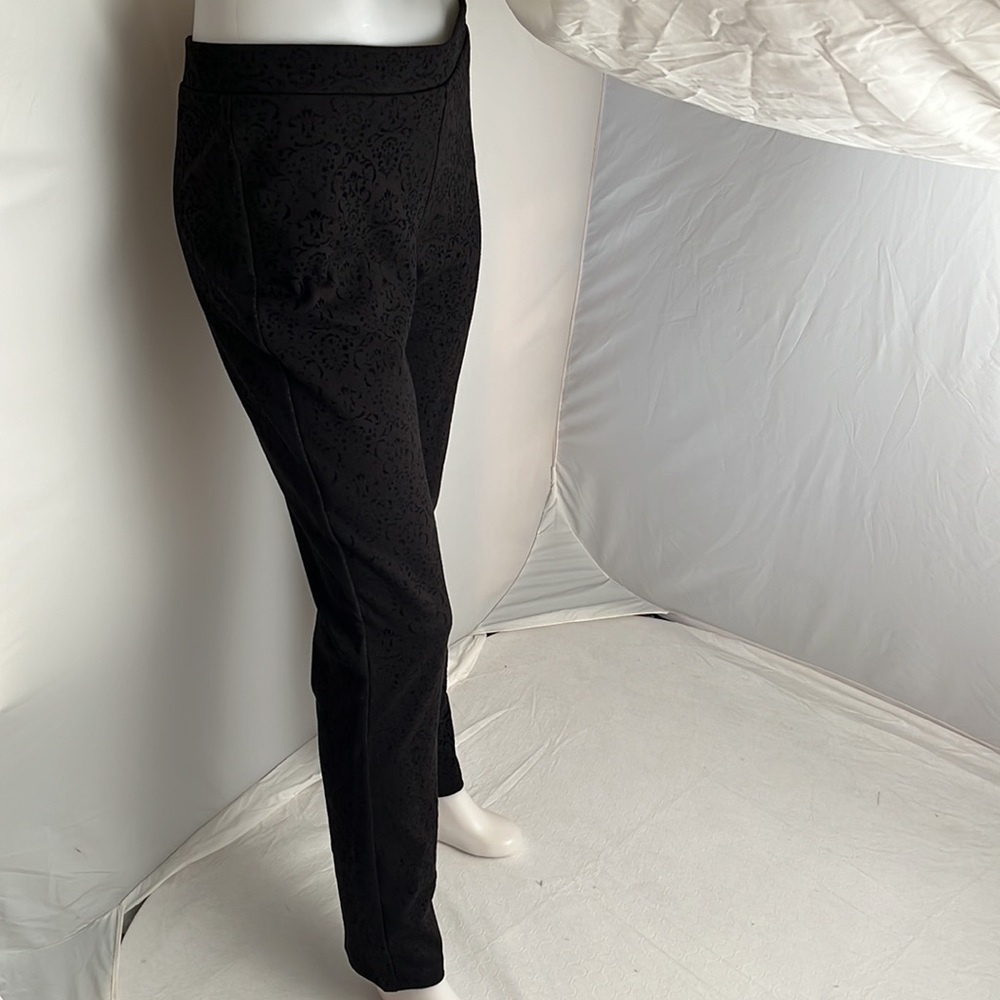 Not Your Daughter’s Jeans black pattern pull-on leggings - Picture 2 of 13